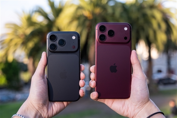 苹果宣布:将为受影响iPhone 18 Pro Max用户免费更换新机 只针对AT&T网络版本